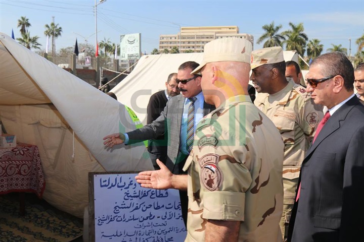 بالفيديو والصور.. تجربة محاكاة حية لإجلاء مصابين في حادث حريق بمشروع " صقر 25 " بكفر الشيخ