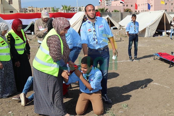 بالفيديو والصور.. تجربة محاكاة حية لإجلاء مصابين في حادث حريق بمشروع " صقر 25 " بكفر الشيخ