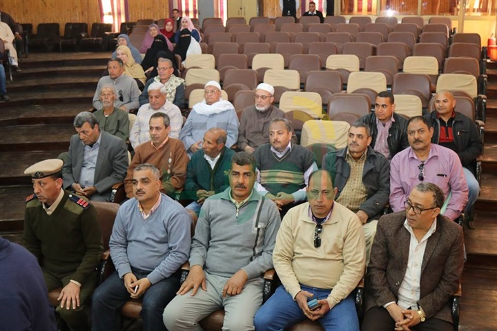 بالصور.. محافظ كفر الشيخ ومدير الأمن يعلنان فوز 777 مواطنًا بقرعة الحج