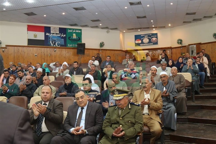 بالصور.. محافظ كفر الشيخ ومدير الأمن يعلنان فوز 777 مواطنًا بقرعة الحج