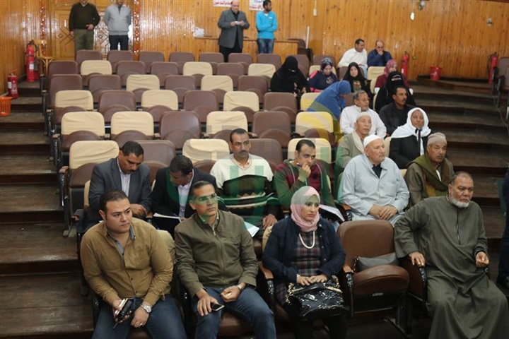 بالصور.. محافظ كفر الشيخ ومدير الأمن يعلنان فوز 777 مواطنًا بقرعة الحج