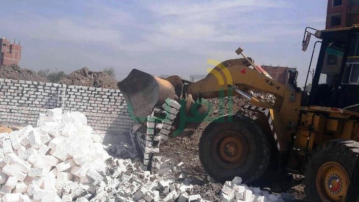 إزالة 25 حالة تعدى بالبناء المخالف على الأراضى الزراعية بالشرقية 