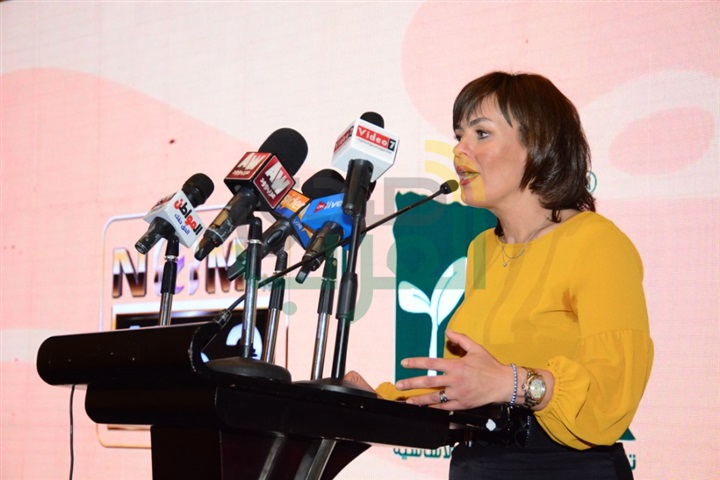 إسعاد يونس تحتفل بتوقيع العقد لبرنامج "جايلك فى الكلام" مع مؤسسة مصر الخير إسعاد يونس تحتفل بتوقيع العقد لبرنامج "جايلك فى الكلام" مع مؤسسة مصر الخير