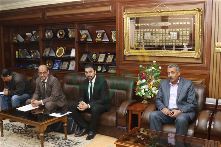 بالصور.. محافظ كفرالشيخ ورئيس هيئة المساحة يوقعان بروتوكولاً للحفاظ على أملاك الدولة