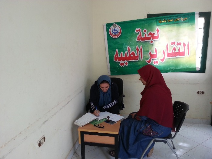 قافلة طبية توقيع الكشف الطبي المجاني علي ١٨٦٦ مريض بقرية القصاصين شرق مركز الحسينية