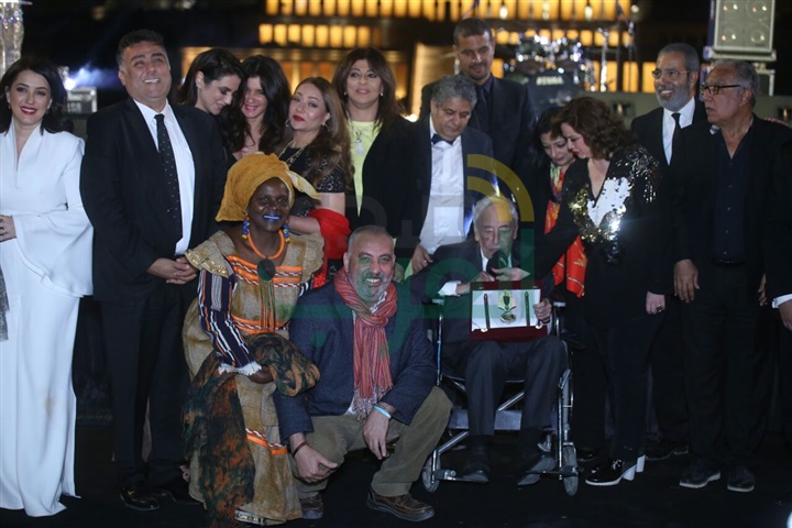 افتتاح مهرجان الاقصر للسينما الافريقية في احضان الحضارة الفرعونية بمعبد حتشبسوت افتتاح مهرجان الاقصر للسينما الافريقية في احضان الحضارة الفرعونية بمعبد حتشبسوت