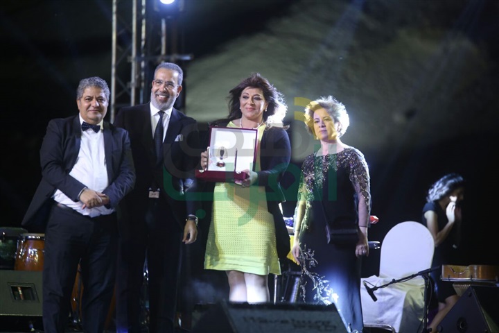 افتتاح مهرجان الاقصر للسينما الافريقية في احضان الحضارة الفرعونية بمعبد حتشبسوت افتتاح مهرجان الاقصر للسينما الافريقية في احضان الحضارة الفرعونية بمعبد حتشبسوت