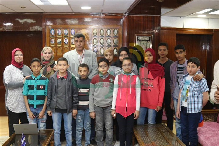 بالفيديو والصور..تلاميذ مدرسة بكفر الشيخ يتبرّعون بمصروفهم لإستكمال مركز الأورام