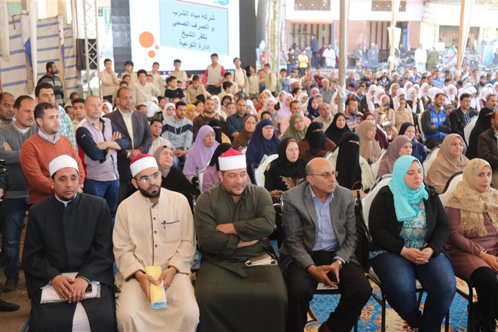 بالصور.. محافظ كفر الشيخ يطلق الحملة القومية لترشيد استهلاك المياه من قرية إسحاقة