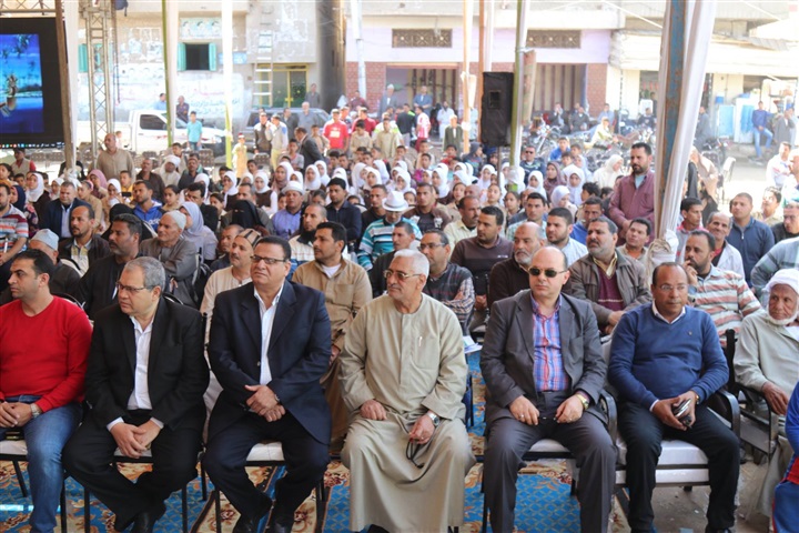 بالصور.. محافظ كفر الشيخ يطلق الحملة القومية لترشيد استهلاك المياه من قرية إسحاقة