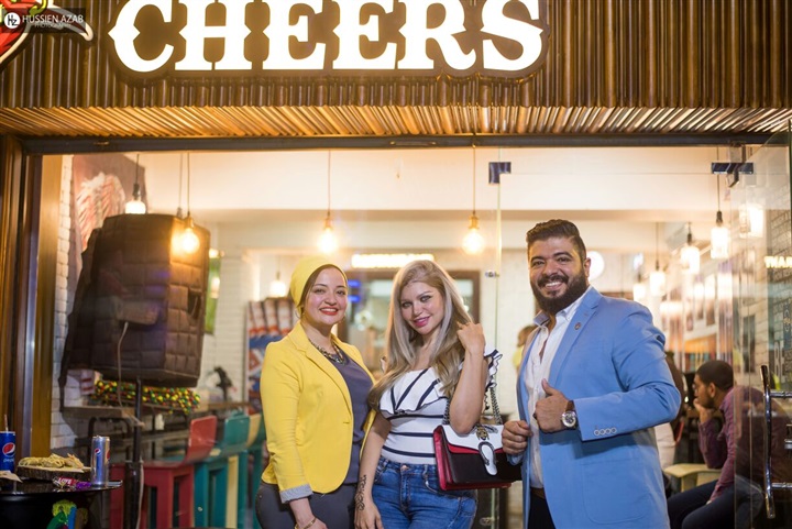 نيرمين ماهر وياسمين الخطيب باطلالة مكسيكية في افتتاح المطعم الشرقي cheers نيرمين ماهر وياسمين الخطيب باطلالة مكسيكية في افتتاح المطعم الشرقي cheers