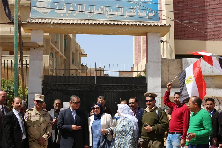 بالفيديو.. محافظ كفر الشيخ يُدلي بصوته فى الانتخابات الرئاسية