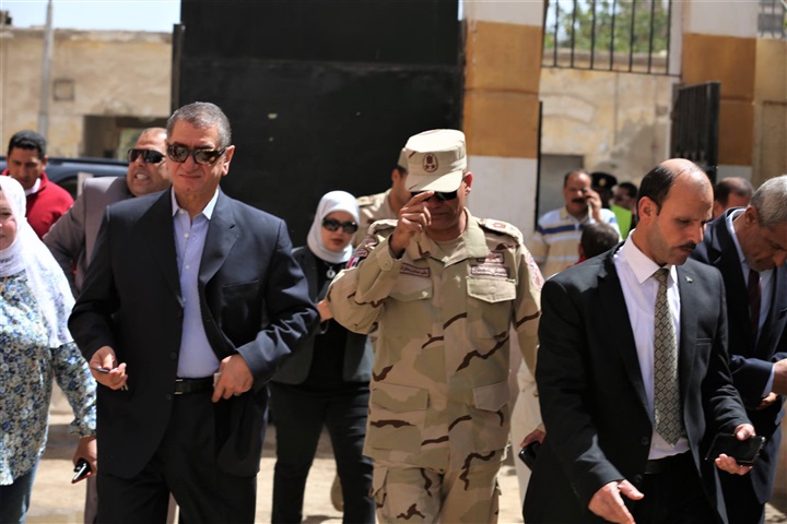 بالفيديو.. محافظ كفر الشيخ يُدلي بصوته فى الانتخابات الرئاسية