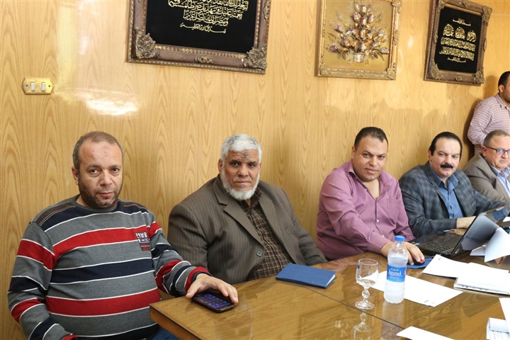 بالصور.. محافظ كفر الشيخ يتابع سيرالعملية الانتخابية بغرفة العمليات الرئيسية 