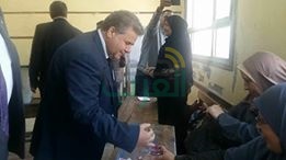 رئيس جامعة بنها يدلى بصوته فى الإنتخابات الرئاسية 