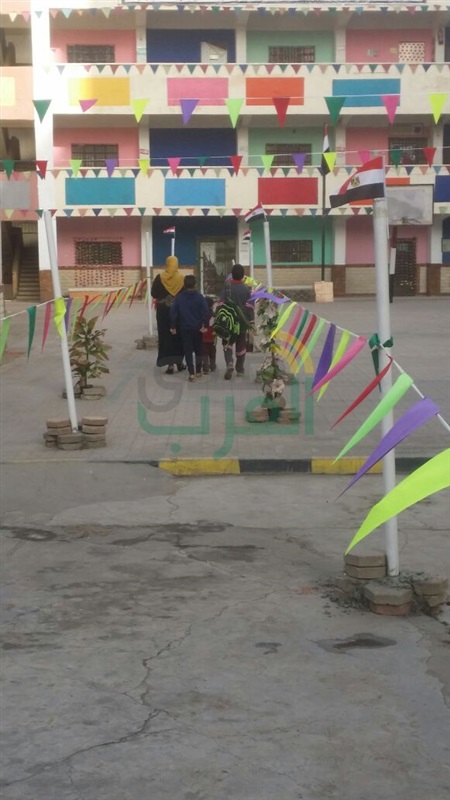 بالصور.. بدء توافد الناخبين على لجان الاقتراع بالقليوبية