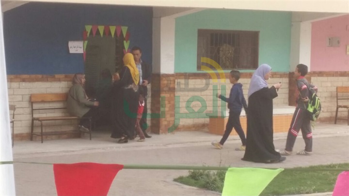 بالصور.. بدء توافد الناخبين على لجان الاقتراع بالقليوبية