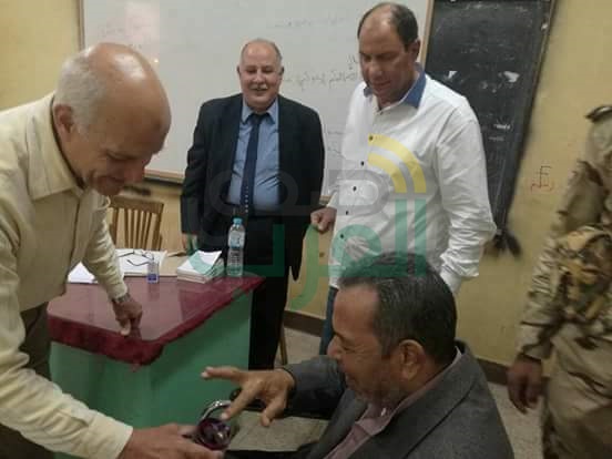 وكيل صحة القليوبية يدلى بصوته فى الإنتخابات الرئاسية 