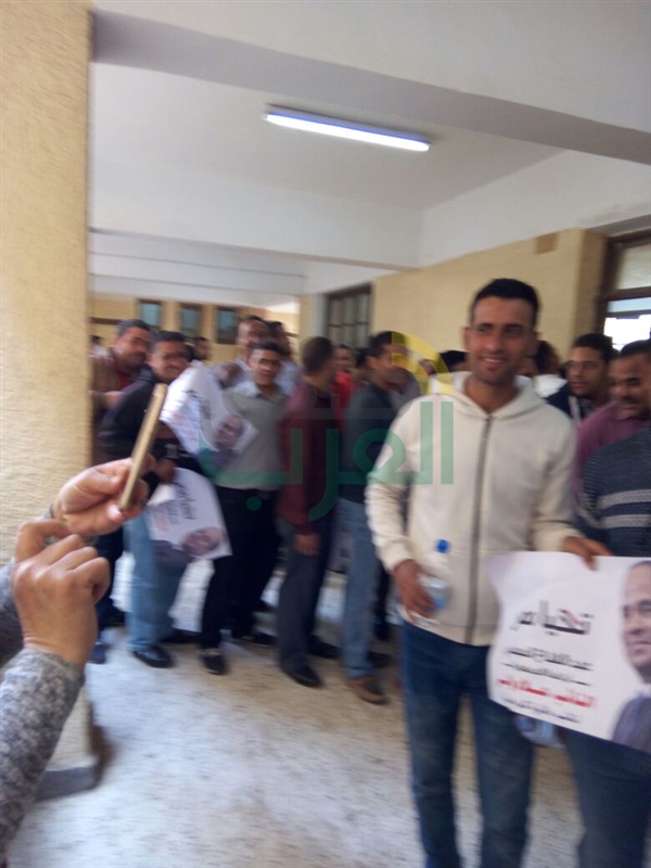 بالصور.. أهالى كرداسة يتحدون أنصار الشر ويحتشدون للإدلاء بأصواتهم فى الانتخابات الرئاسية