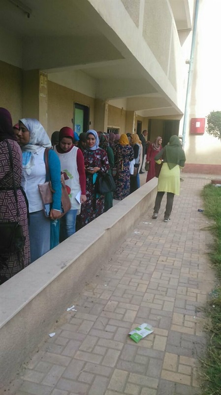 طلاب جامعة كفر الشيخ يدلون بأصواتهم في العرس الديمقراطي   