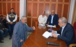 محافظ القليوبية يعقد لقاء بالمواطنين لحل مشاكلهم