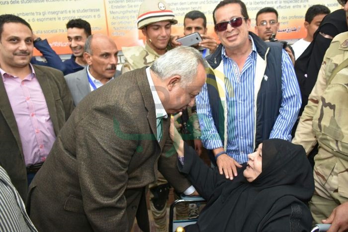 محافظ الشرقية يُشيد بمشاركة السيدات المُسنات بالإنتخابات الرئاسية