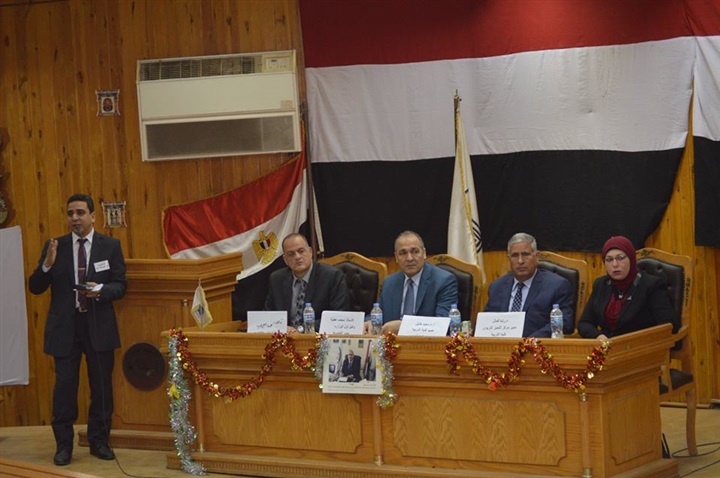 وكيل وزارة التربية والتعليم بالقاهرة وعميد تربية عين شمس ينفذان مشروع إعداد "100 قائد متمكن مُبدع"