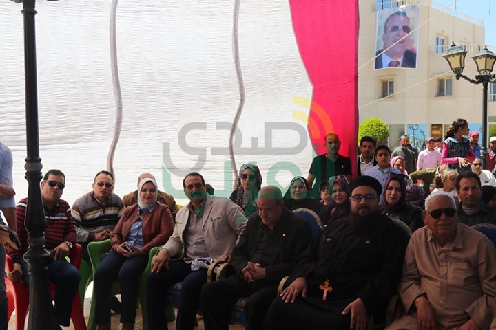 بالفيديو والصور..  محافظ كفر الشيخ يكرم 750 يتيم بمؤسسة تسنيم بالبرلس