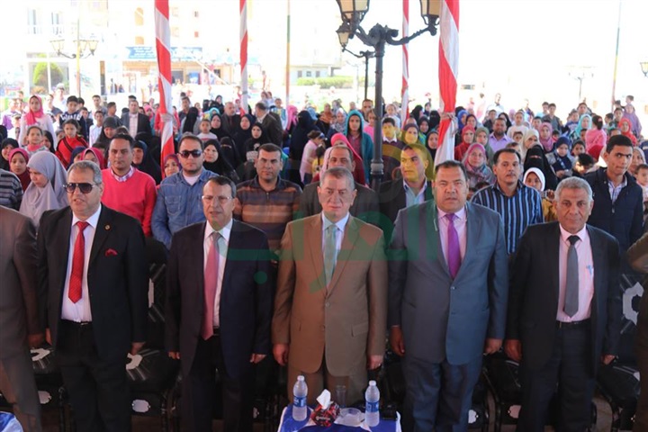 بالفيديو والصور..  محافظ كفر الشيخ يكرم 750 يتيم بمؤسسة تسنيم بالبرلس