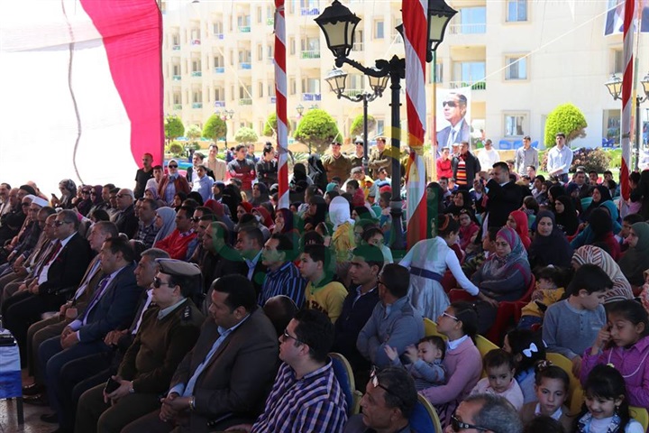 بالفيديو والصور..  محافظ كفر الشيخ يكرم 750 يتيم بمؤسسة تسنيم بالبرلس