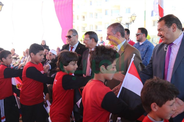 بالفيديو والصور..  محافظ كفر الشيخ يكرم 750 يتيم بمؤسسة تسنيم بالبرلس