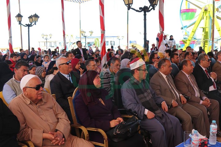 بالفيديو والصور..  محافظ كفر الشيخ يكرم 750 يتيم بمؤسسة تسنيم بالبرلس