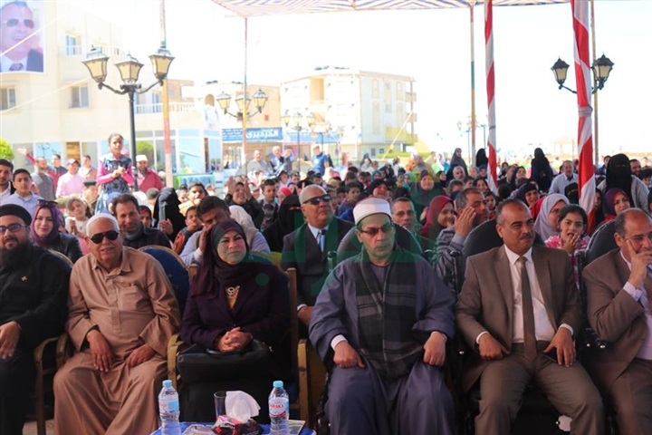 بالفيديو والصور..  محافظ كفر الشيخ يكرم 750 يتيم بمؤسسة تسنيم بالبرلس