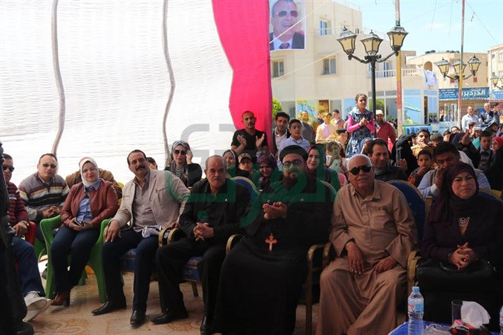 بالفيديو والصور..  محافظ كفر الشيخ يكرم 750 يتيم بمؤسسة تسنيم بالبرلس