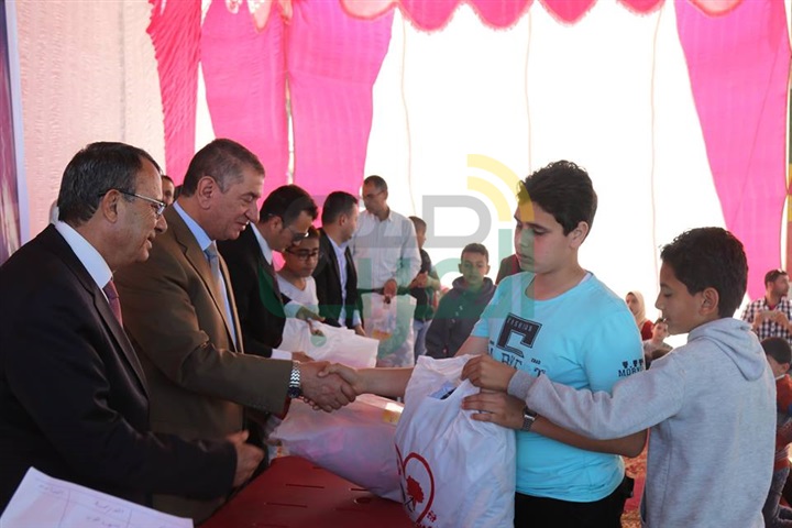 بالفيديو والصور..  محافظ كفر الشيخ يكرم 750 يتيم بمؤسسة تسنيم بالبرلس