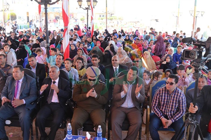 بالفيديو والصور..  محافظ كفر الشيخ يكرم 750 يتيم بمؤسسة تسنيم بالبرلس