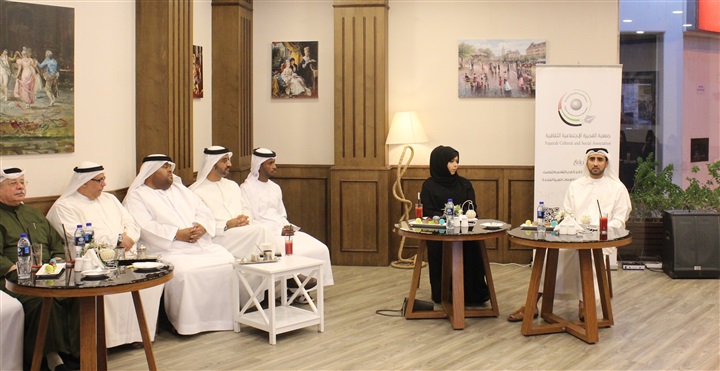 مقهى الفجيرة الثقافي يستعرض أهمية القراءة المستدامة مقهى الفجيرة الثقافي يستعرض أهمية القراءة المستدامة
