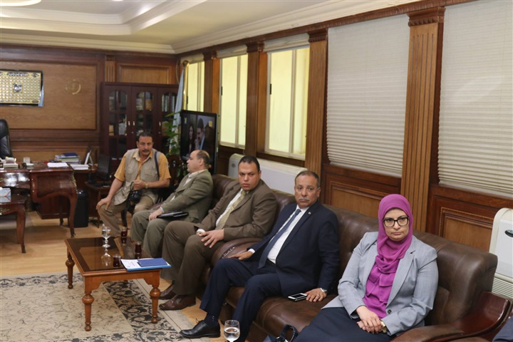 بالصور.. محافظ كفر الشيخ يستقبل وزير البيئة   