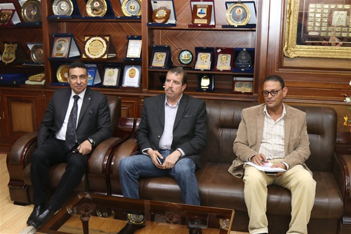 بالصور.. محافظ كفر الشيخ يستقبل وزير البيئة   