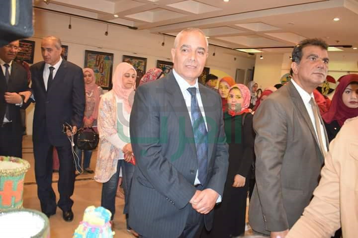 افتتاح معرض أعمال النسيجية لطلبة التربية النوعية ببنها 