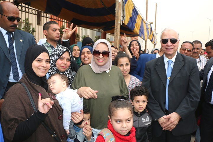 بالصور.. محافظ القاهرة يتفقد اللجان الانتخابية بالأسمرات ومصر القديمة      