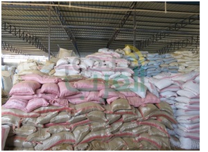 ضبط مصنع بداخله 1131 طن أعلاف ومواد مجهولة المصدر بالمنوفية