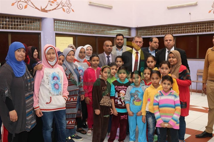 بالفيديو والصور.. محافظ كفر الشيخ يزور دار "الحنان" لرعاية اليتيمات