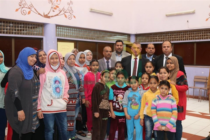 بالفيديو والصور.. محافظ كفر الشيخ يزور دار "الحنان" لرعاية اليتيمات