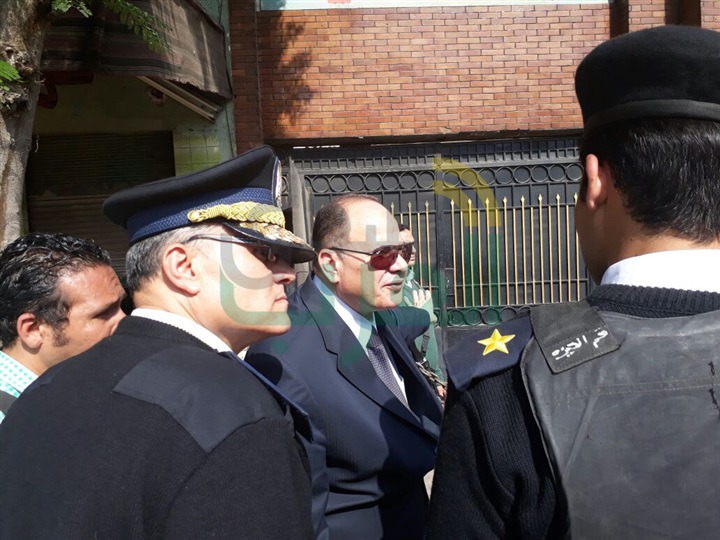 مدير أمن الجيزة يواصل تفقده لتأمين الكنائس ويشدد على اليقظة الأمنية