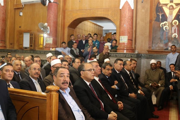 بالفيديو.. محافظ كفر الشيخ ومدير الأمن يهنئان الأقباط بعيد القيامة