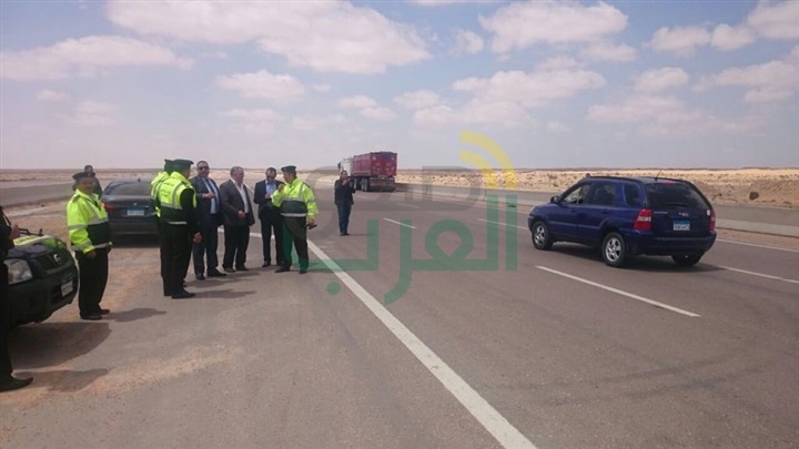 بالصور.. مدير الإدارة العامة للمرور يتفقد الطرق السريعة ويهيب قائدى السيارات بالالتزام المرورى