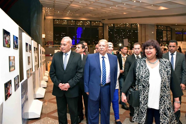 عبد الدايم وطاهر افتتحا مهرجان الإسماعيلية الدولي للأفلام التسجيلية والقصيرة عبد الدايم وطاهر افتتحا مهرجان الإسماعيلية الدولي للأفلام التسجيلية والقصيرة