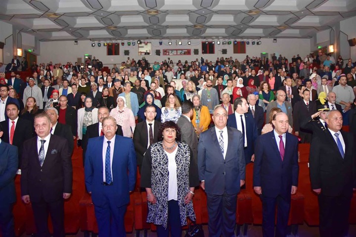 عبد الدايم وطاهر افتتحا مهرجان الإسماعيلية الدولي للأفلام التسجيلية والقصيرة عبد الدايم وطاهر افتتحا مهرجان الإسماعيلية الدولي للأفلام التسجيلية والقصيرة