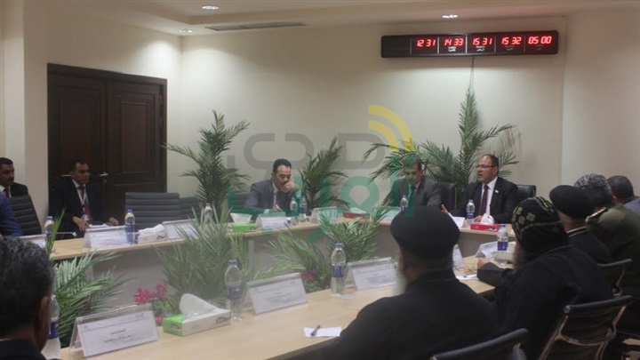 ندوة بمطار أسيوط حول دراسة تشغيل خط جوي يربط المحافظة بإيطاليا